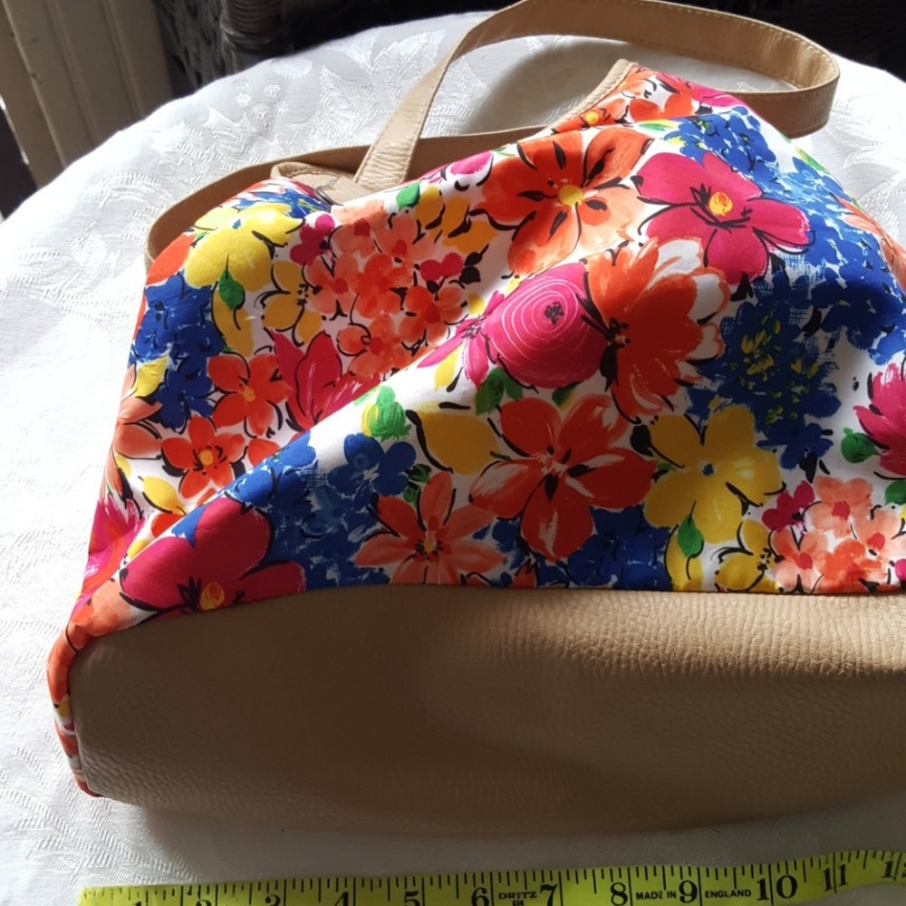 Purse - Picture 3 of 4